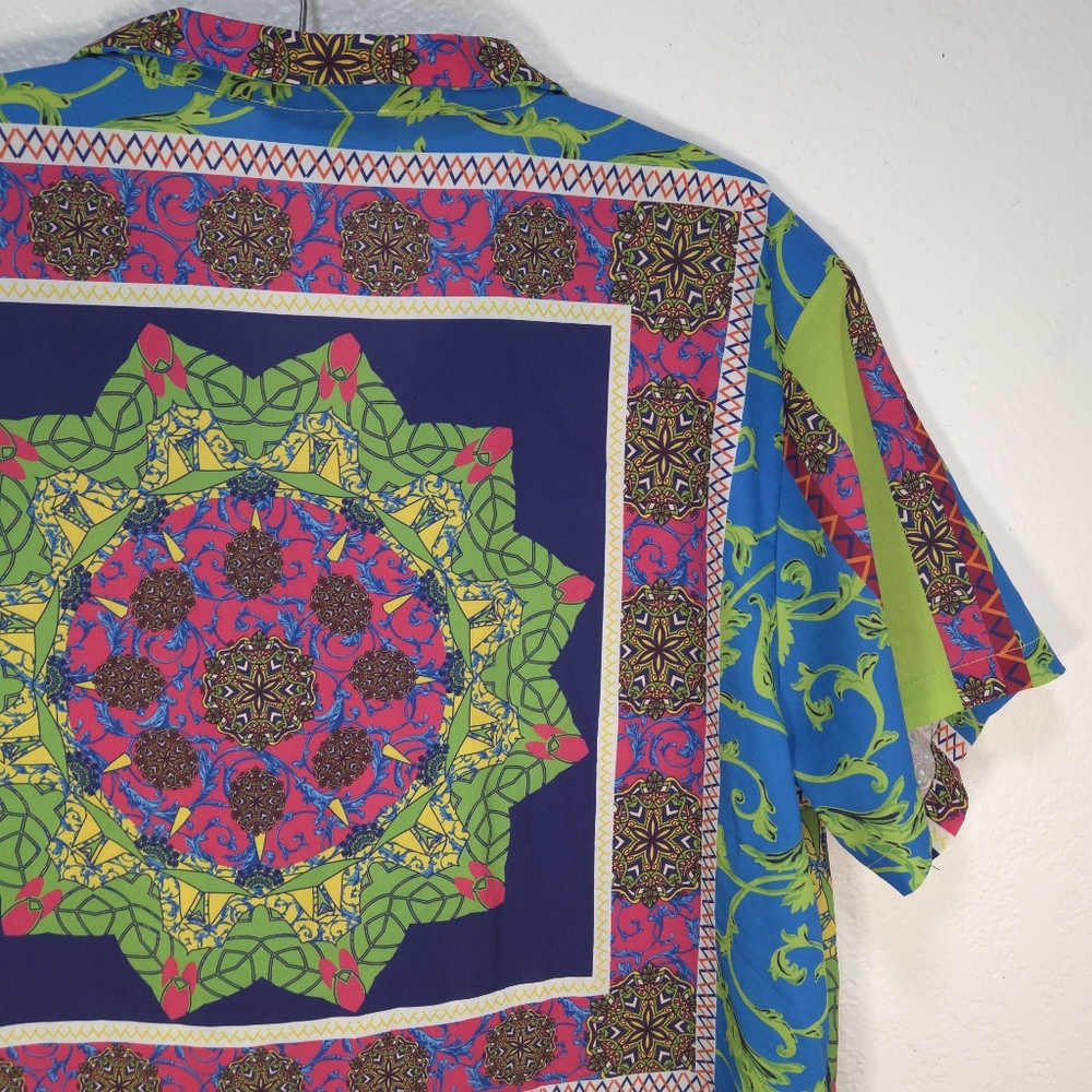 Mens Boohoo Size L Neon Green Blue Hawaiian Paisley T Shirt Short Sleeves Button - Picture 9 of 15